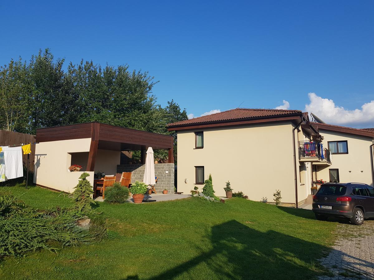 Privat Bartky Apartment Vrbov Exterior photo